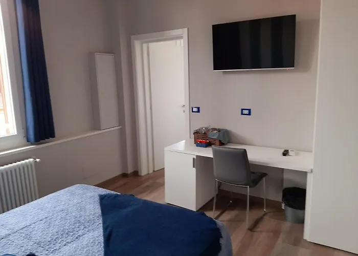 La Porta Di Levante Bolonia