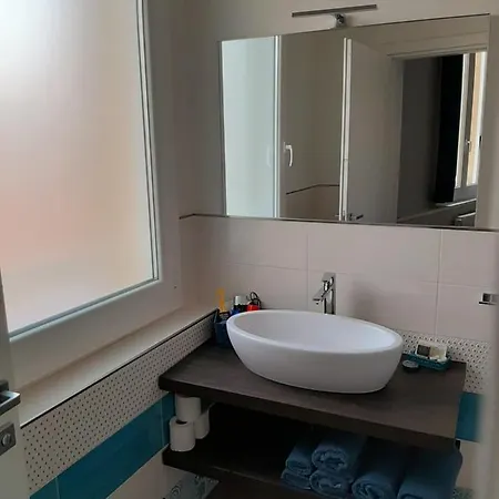Oda ve Kahvaltı La Porta Di Levante Bolonya