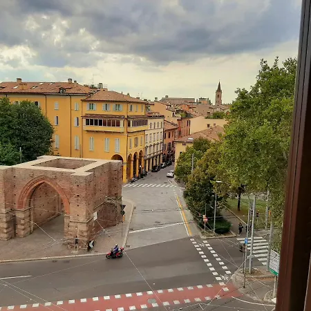 La Porta Di Levante Bolonya